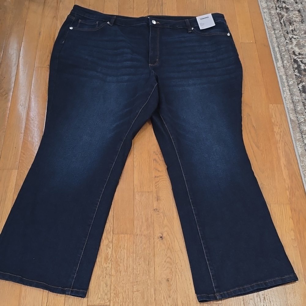 SONOMA BRAND WOMEN'S PLUS SIZE BLUE CURVY BOOTCUT JEANS SIZE 24W